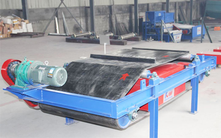 Self-unloading magnetic separator