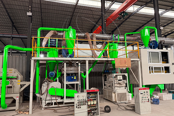 German Customers Visit Sure Origin Group Machine and Purchase a 500 Model PCB Recycling Machine