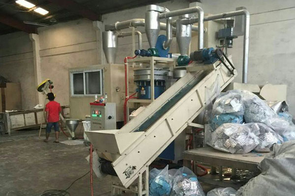 Máquina de reciclaje de placas de aluminio y plástico y blísters médicos vendidos en Colombia